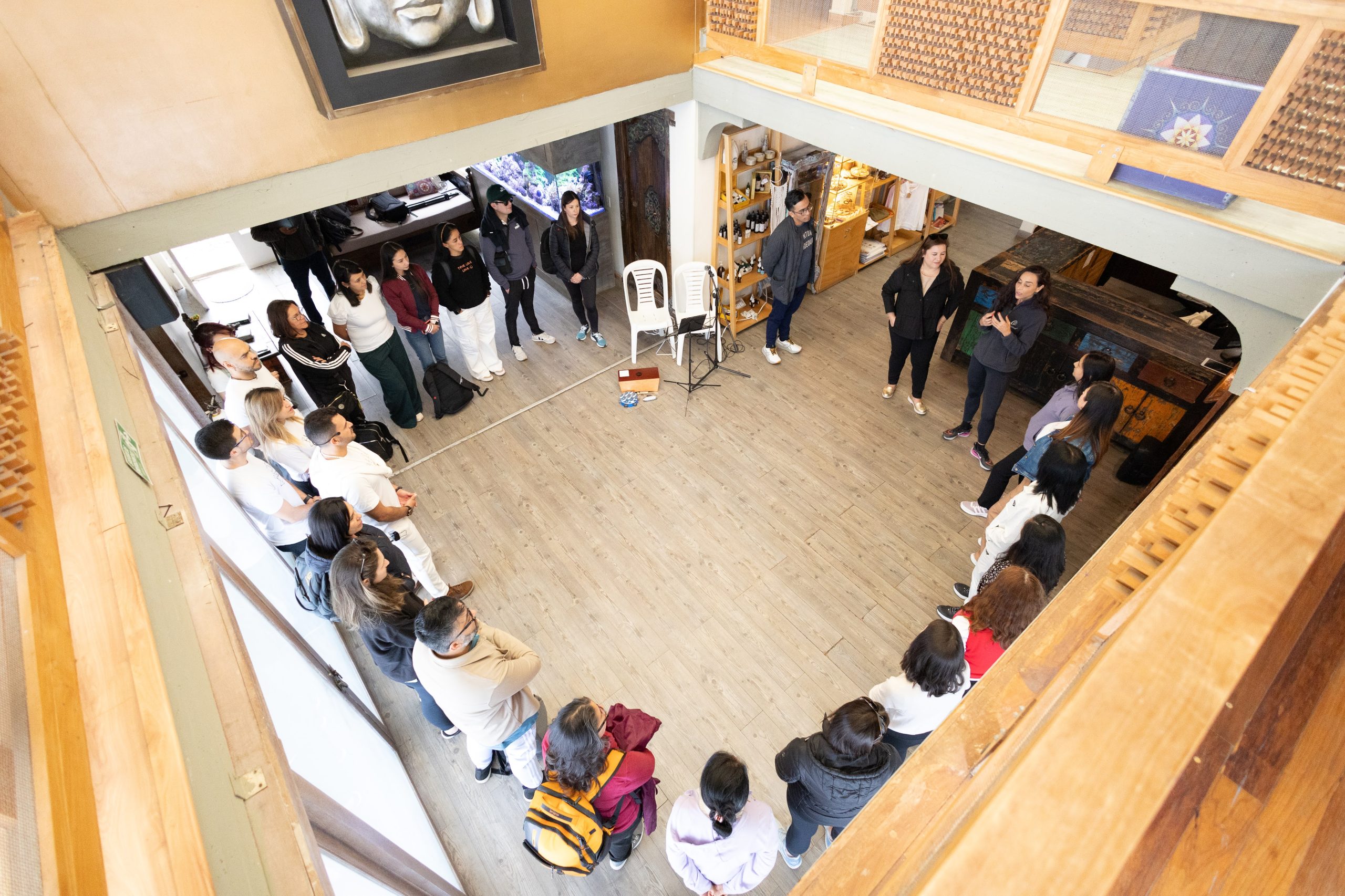 Imagen de inspiración mostrando superación personal y motivación para transformar vidas y alcanzar metas